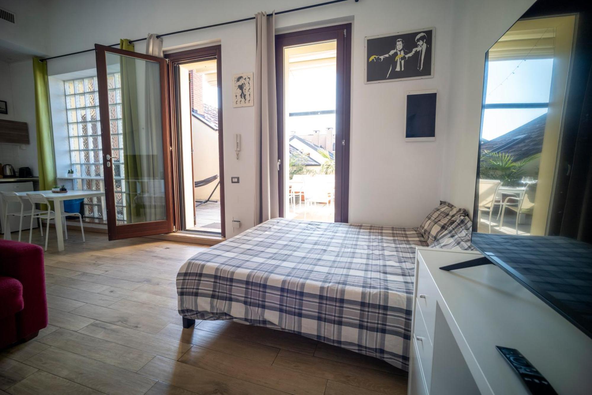 Flat With Terrace Close To Forum And Milanofiori Metro Ассаго Екстер'єр фото
